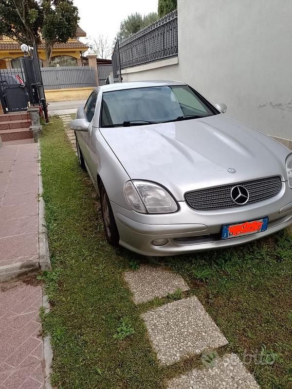 Usata Mercedes SLK200 2000 Grigio Cabrio