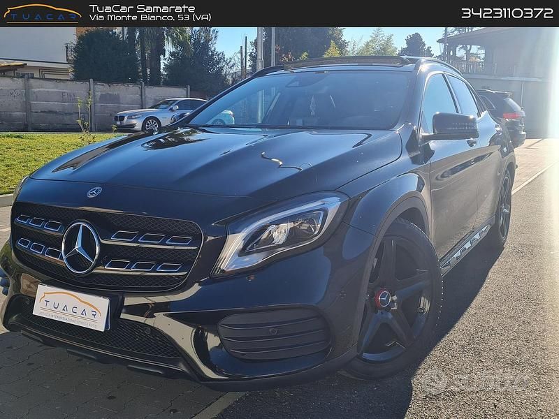 Nero Usata 2018 Mercedes 250 Premium Tre volumi | 24.000 € - Immagine 1/4
