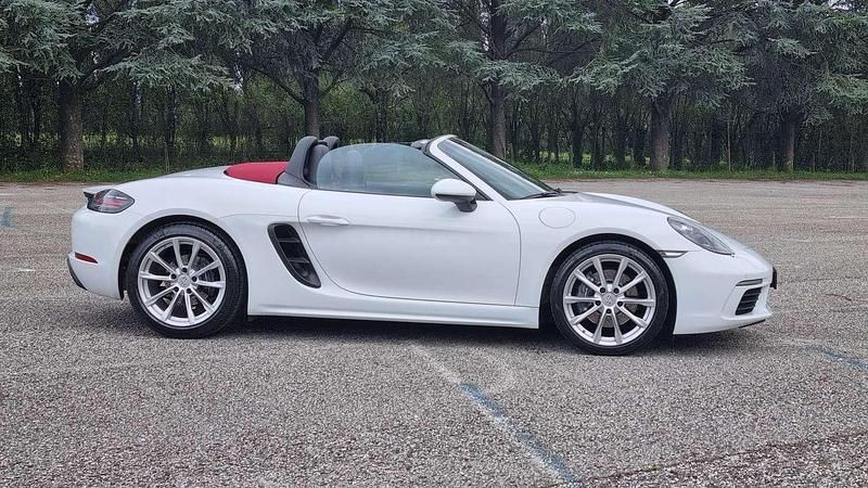 Usata Porsche 718 300 CV (220 kW) 2021 Bianco Cabrio