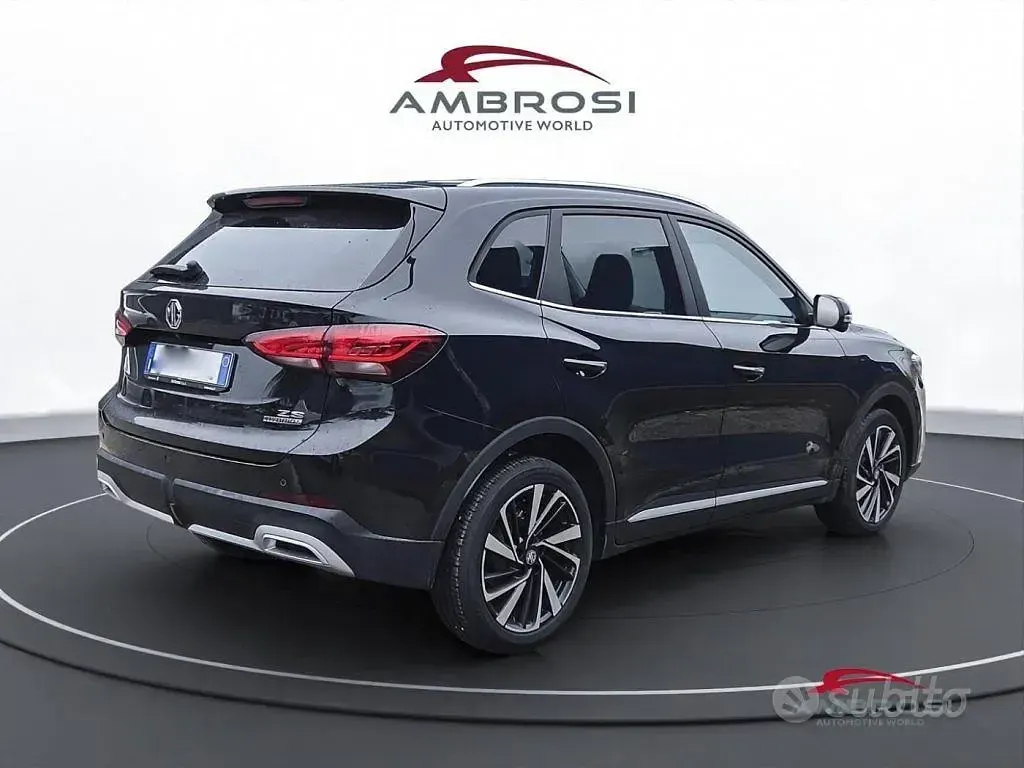Nuova MG ZS Luxury 197 CV (144 kW) 2026 Nero SUV