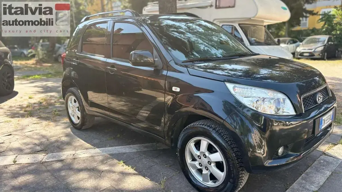 Usata Daihatsu Terios 105 CV (77 kW) 2008 Nero SUV