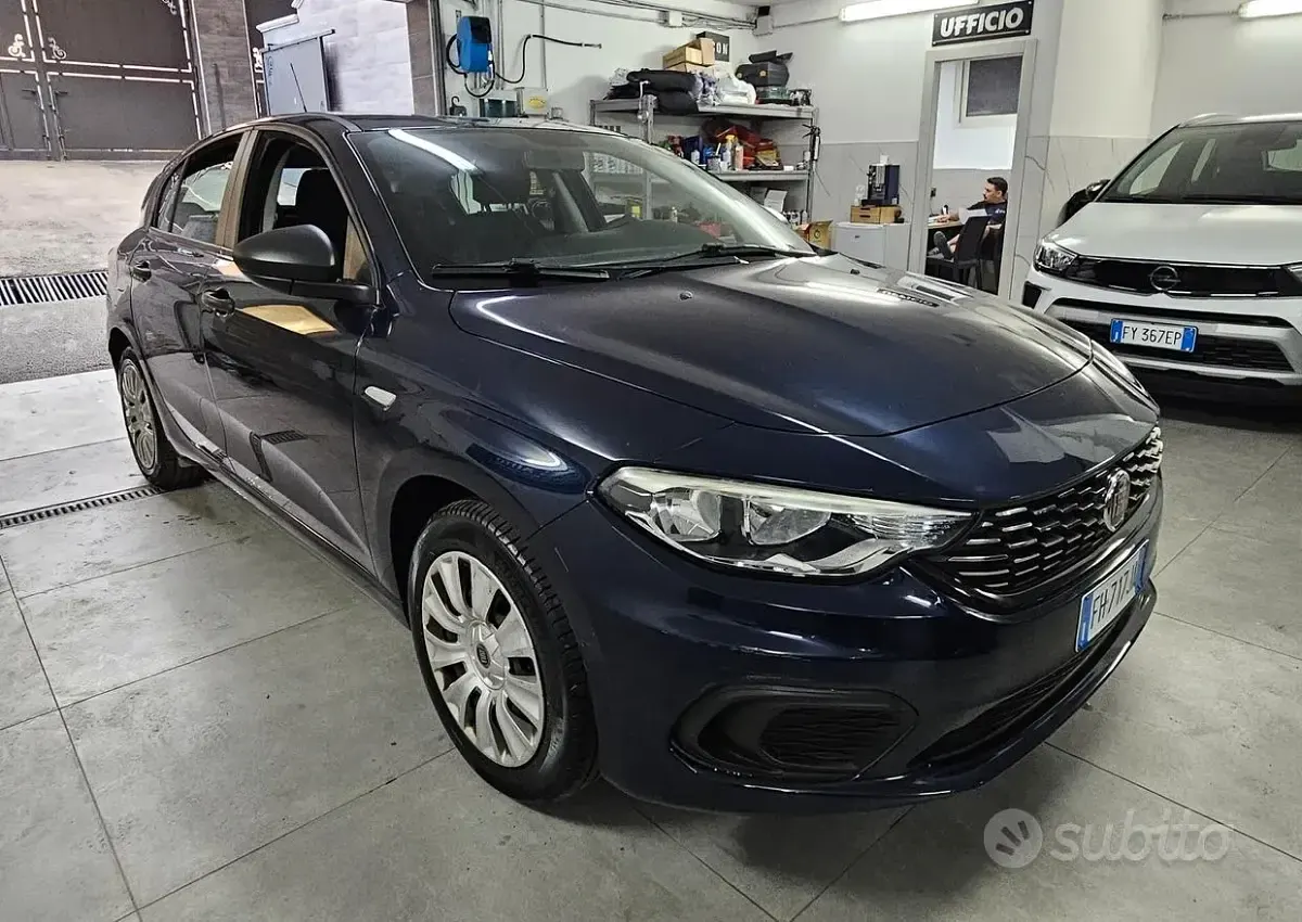 Usata Fiat Tipo 95 CV (69 kW) 2018 Bluazzurro Berlina