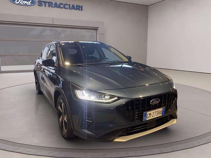 Usata Ford Focus Active 125 CV (91 kW) 2023 Blu metallizzato SUV