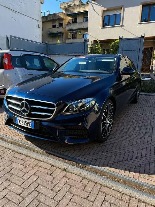 Usata Mercedes E220 Premium Plus 194 CV (142 kW) 2021 Berlina