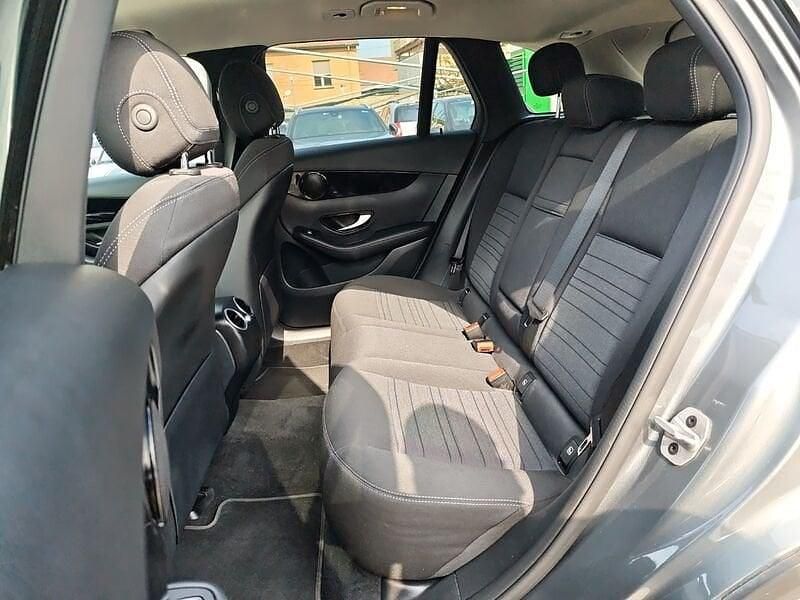 Usata Mercedes GLC300e 306 CV (225 kW) 2022 Argento SUV