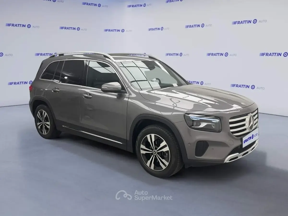 Begagnad Mercedes GLB200 Advanced Plus 163 HK (119 kW) 2024 Svart SUV