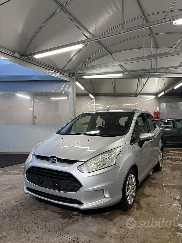 Usata Ford B-MAX 95 CV (69 kW) 2014 Grigio Monovolume