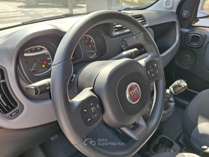 Usata Fiat Panda 69 CV (50 kW) 2022 Gray Utilitaria