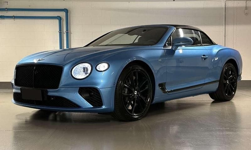 Usata Bentley Continental GT Convertible 549 CV (403 kW) 2022 Blu/azzurro Cabrio