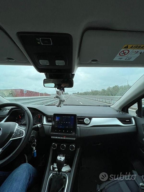 Usata Renault Captur Zen 95 CV (69 kW) 2020 Grigio SUV