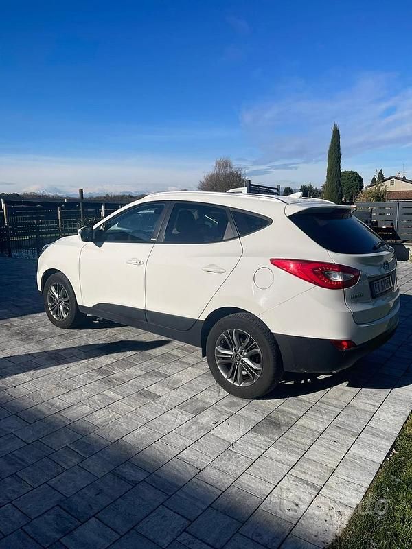 Usata Hyundai ix35 115 CV (84 kW) 2013 Bianco SUV