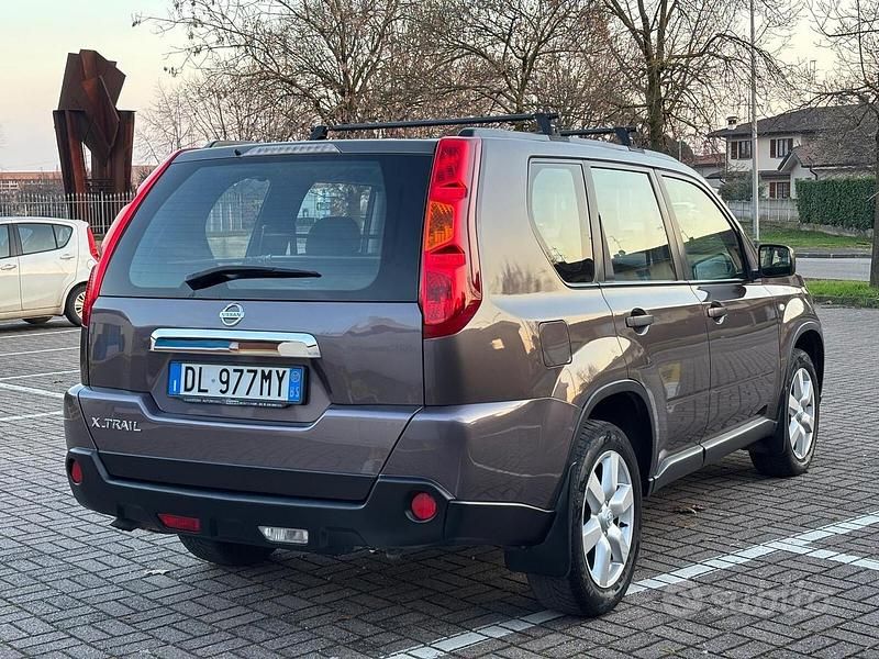 Usata Nissan X-Trail 150 CV (110 kW) 2007 Grigio SUV