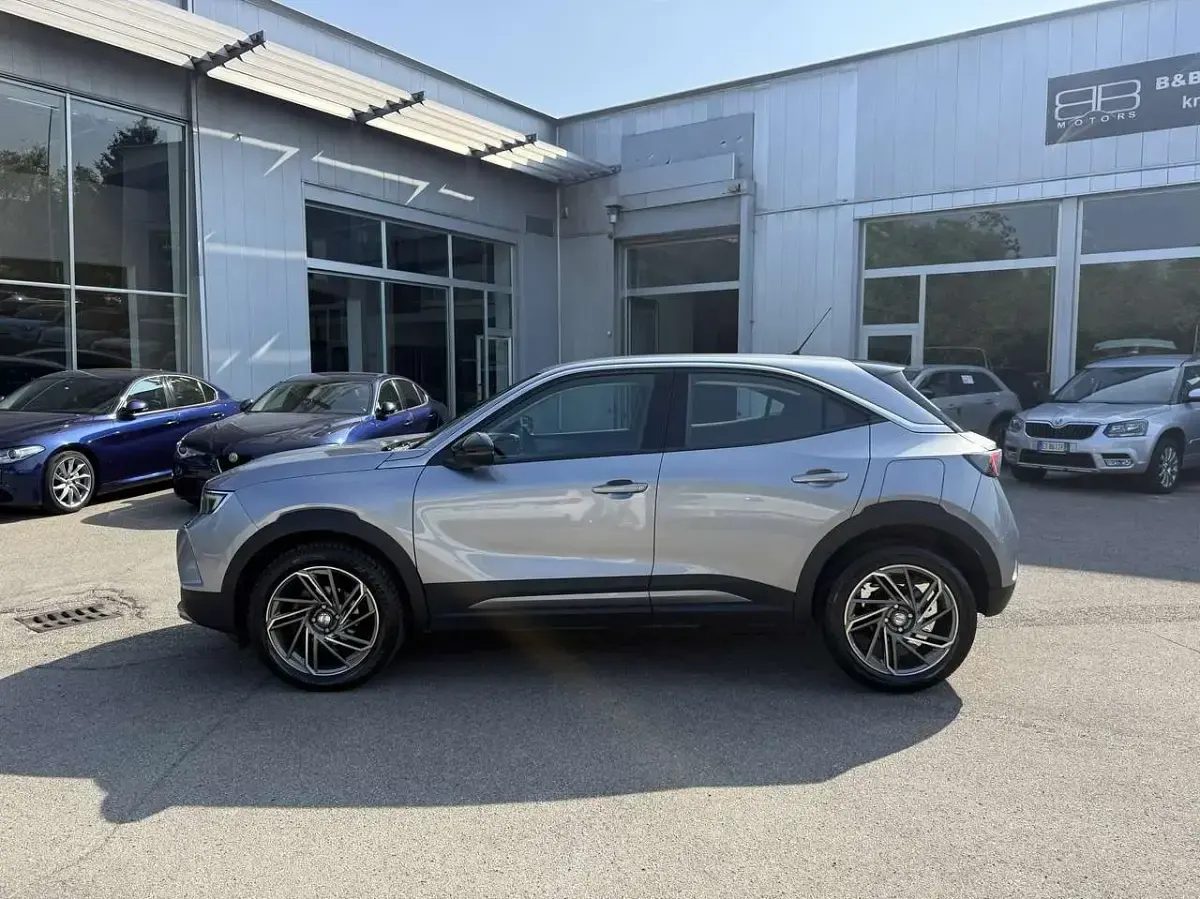 Usata Opel Mokka Elegance 131 CV (96 kW) 2022 Grigio SUV