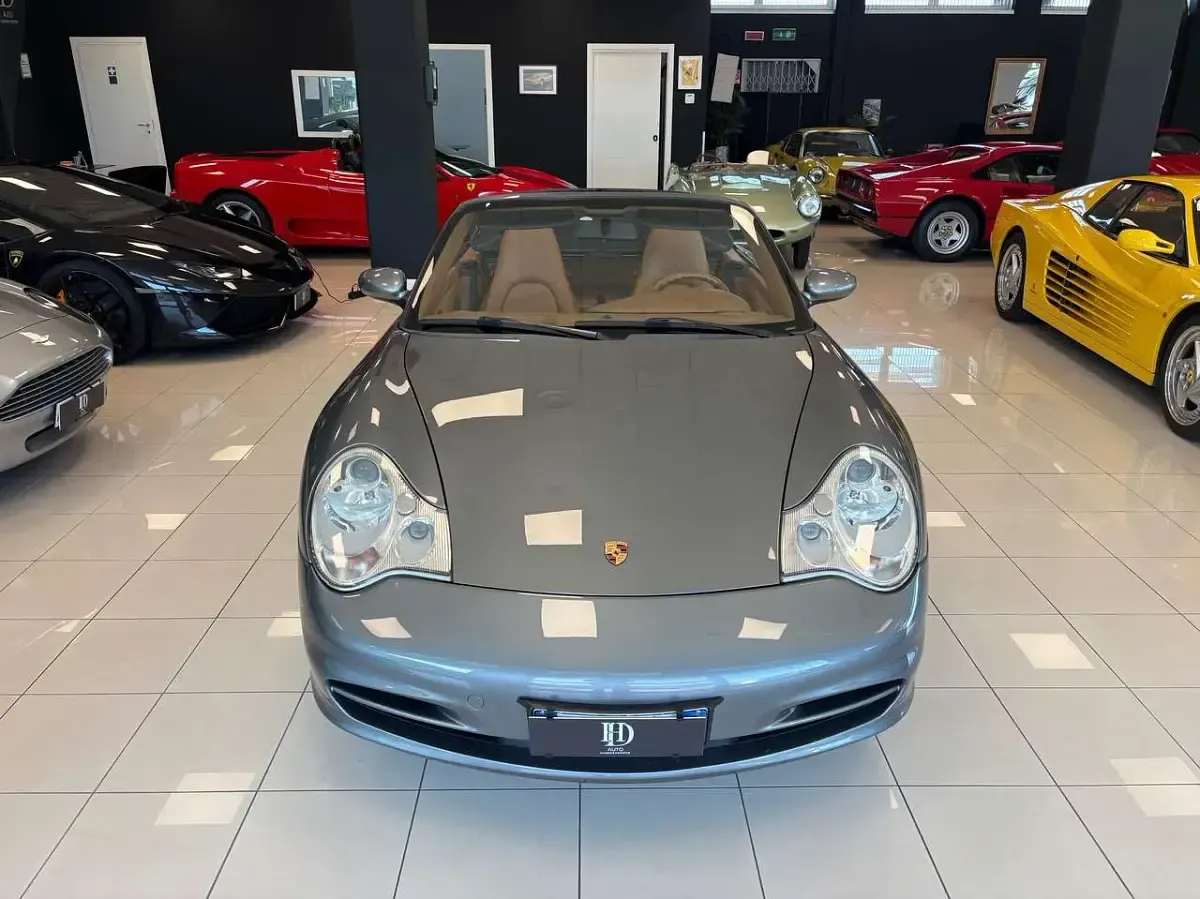 Usata Porsche 996 320 CV (235 kW) 2002 Kerguelen grey metallic Cabrio