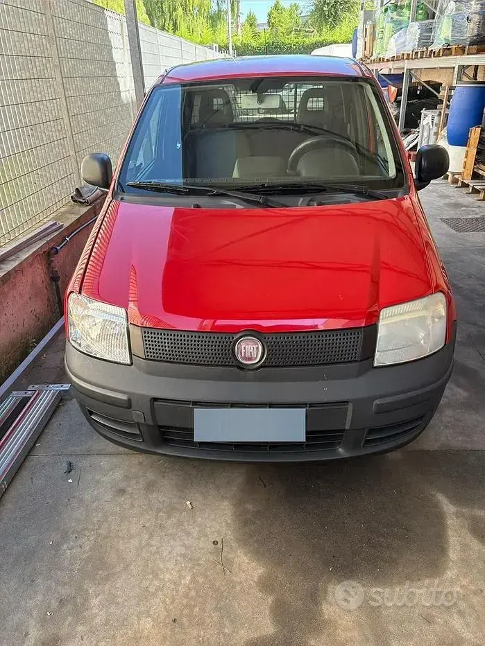 Usata Fiat Panda 75 CV (55 kW) 2012 Rosso Utilitaria