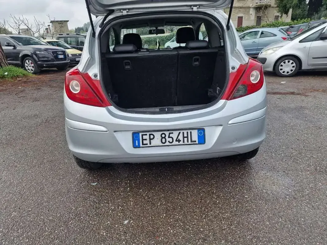 Usata Opel Corsa S 86 CV (63 kW) 2013 Grigio Utilitaria