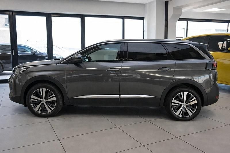 Usata Peugeot 5008 Allure 131 CV (96 kW) 2024 Grigio SUV