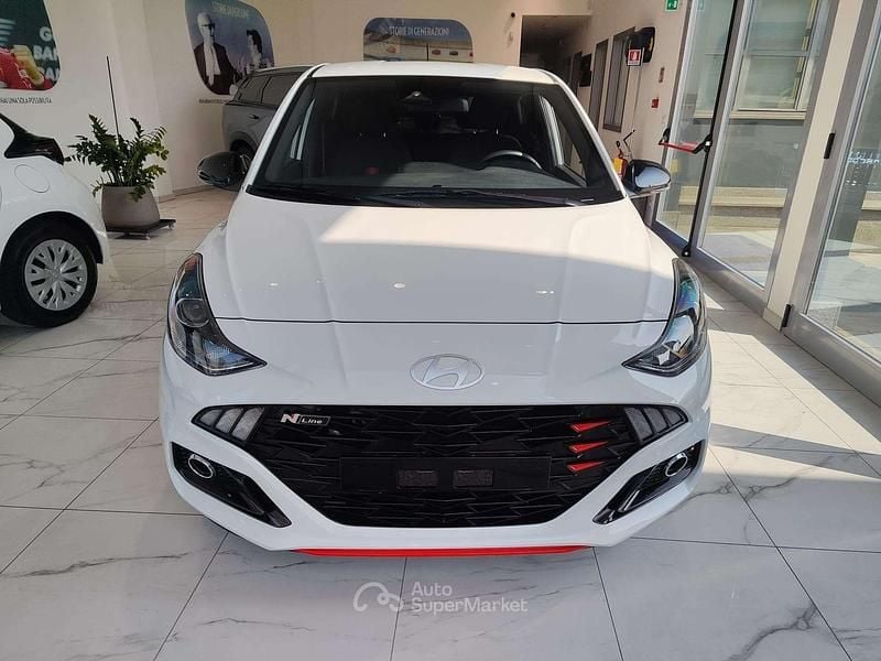 Usata Hyundai i10 N Line 80 CV (58 kW) 2025 Atlas white Utilitaria
