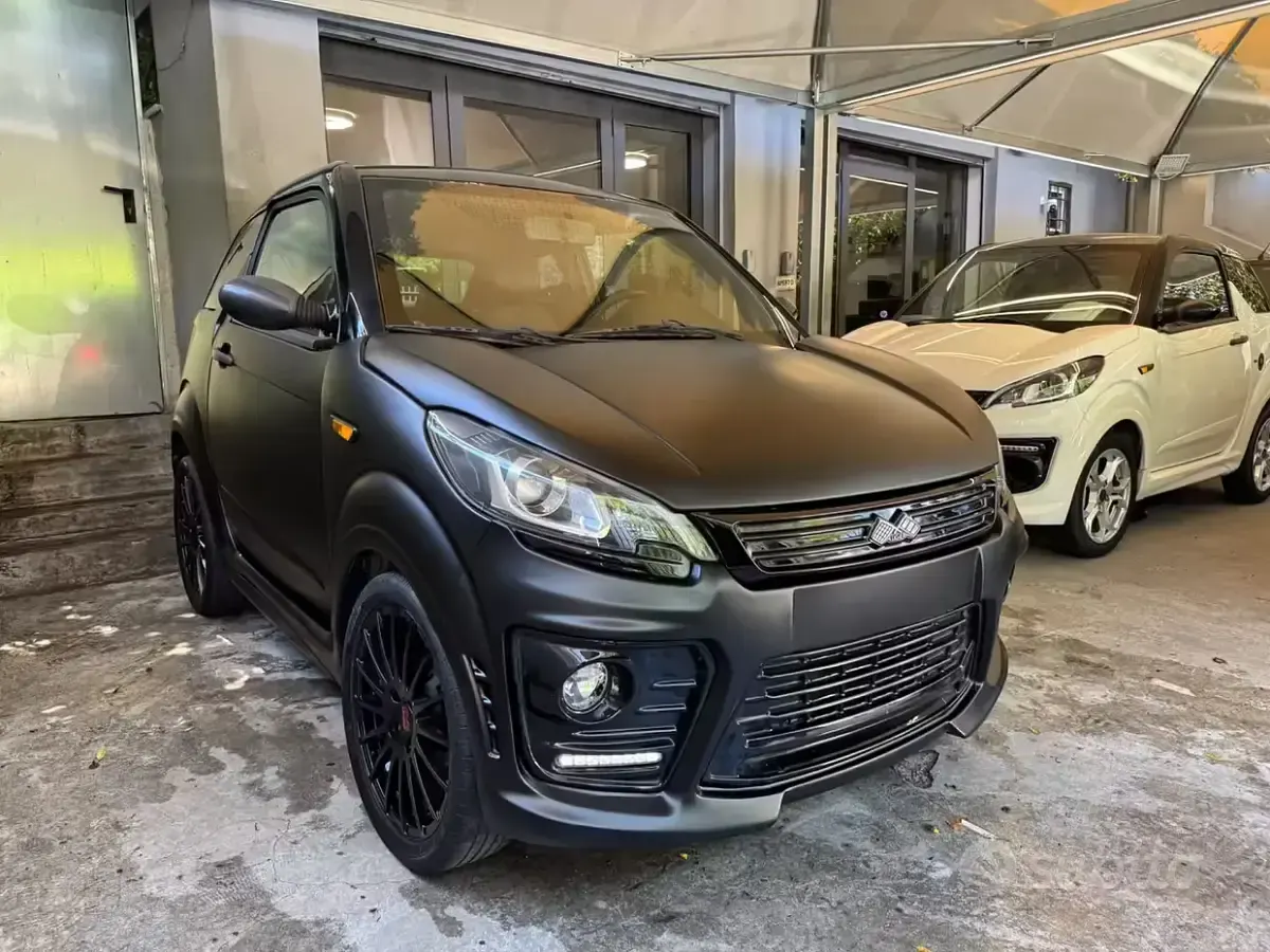Usata Ligier JS50 2019 Nero Utilitaria