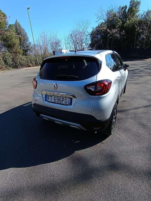 Usata Renault Captur Life 90 CV (66 kW) 2018 Grigio SUV