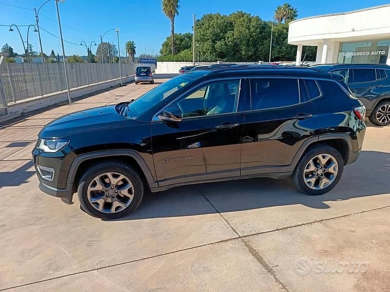 Usata Jeep Compass Limited 140 CV (102 kW) 2019 Nero SUV