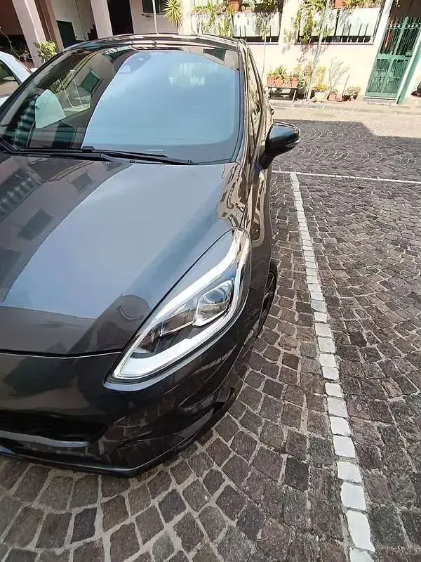 Usata Ford Fiesta ST-Line 86 CV (63 kW) 2019 Grigio Utilitaria