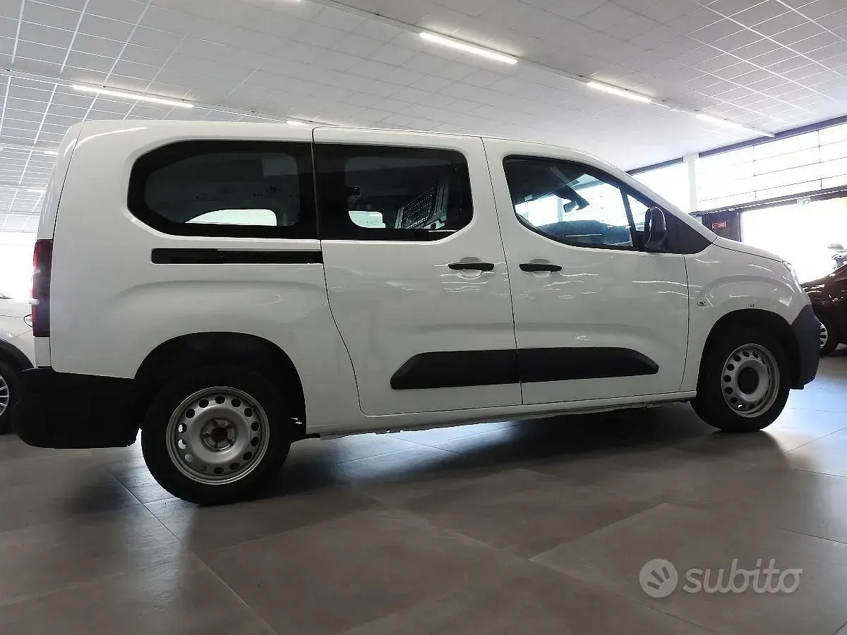 Usata Peugeot Partner 102 CV (75 kW) 2021 Bianco Monovolume