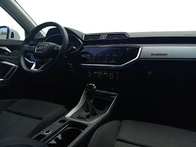 Usata Audi Q3 Sportback Business Plus 150 CV (110 kW) 2024 Bianco arkona SUV