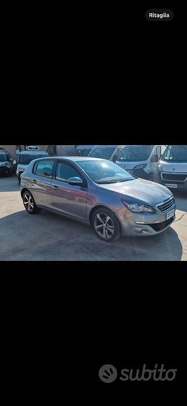 Grigio Usata 2015 Peugeot 308 Allure Tre volumi | 6300 € (Super prezzo) - Immagine 1/4