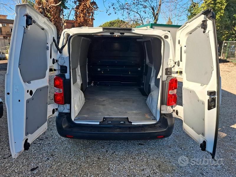 Usata Citroën Jumpy Comfort 119 CV (87 kW) 2022 Bianco Monovolume