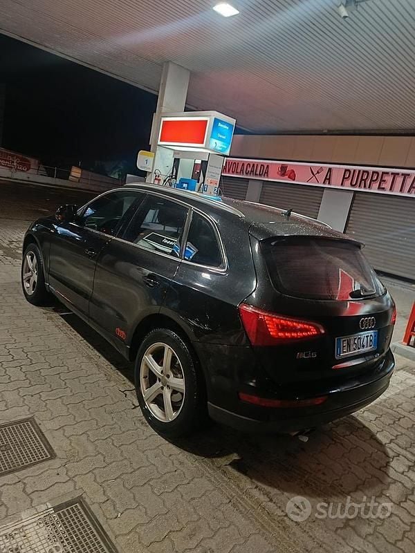 Usata Audi Q5 170 CV (125 kW) 2010 Nero SUV