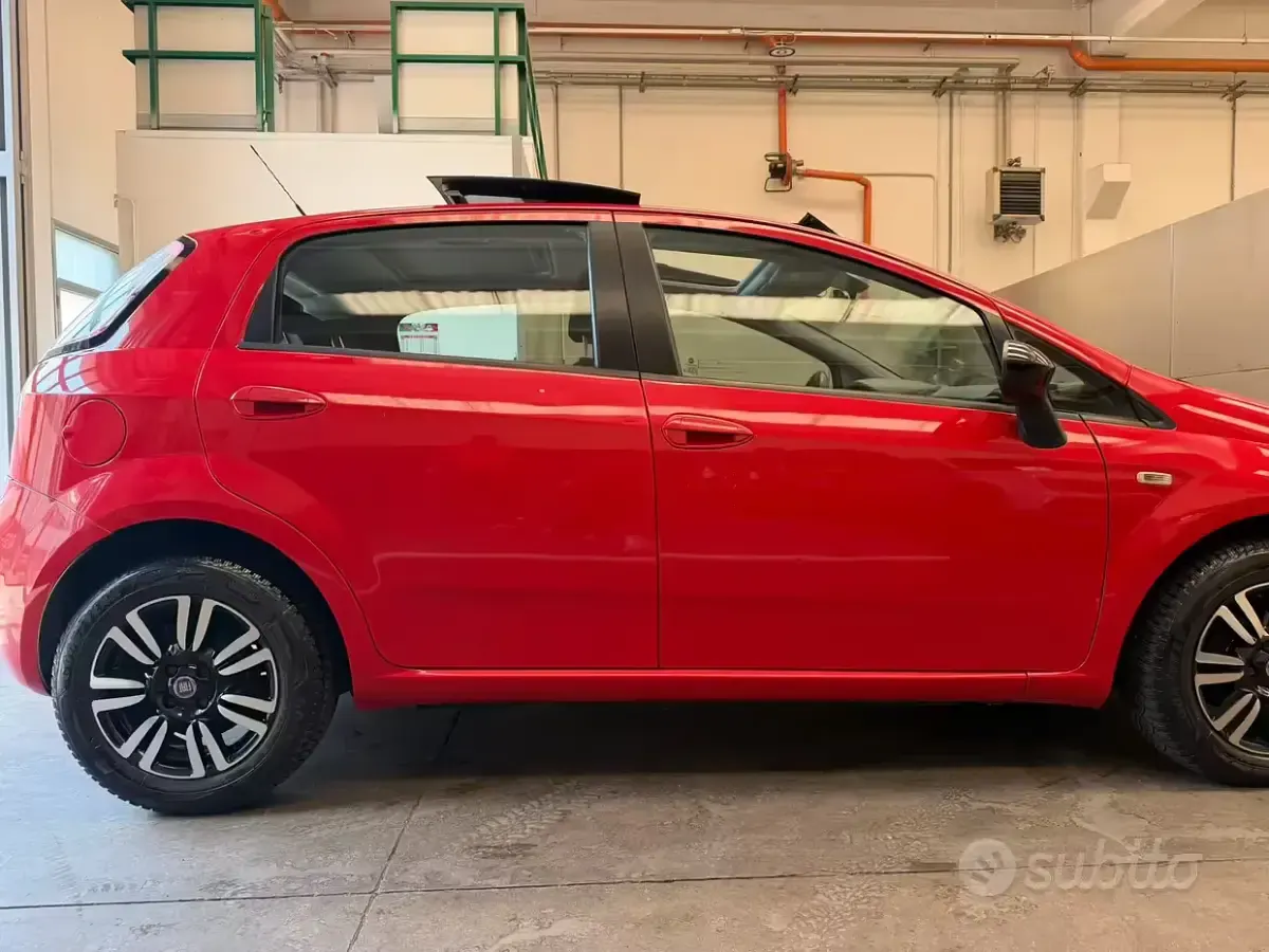 Usata Fiat Punto 2012 Rosso Utilitaria