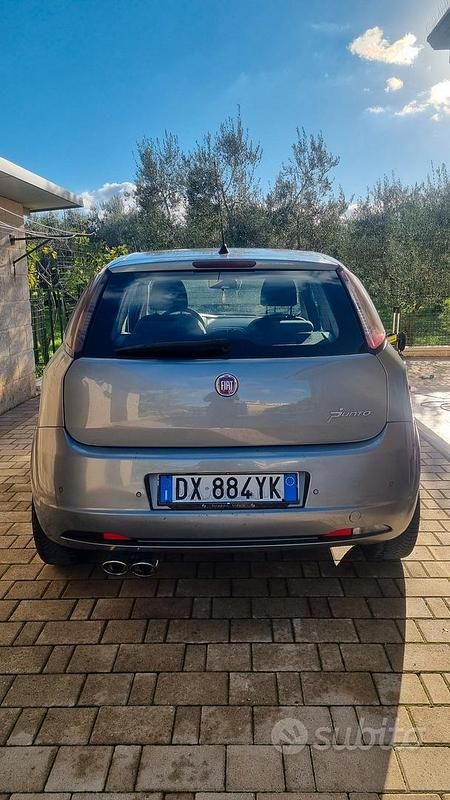 Usata Fiat Grande Punto Dynamic 90 CV (66 kW) 2009 Grigio Utilitaria