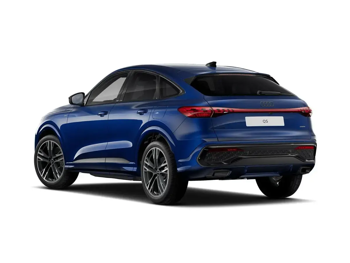 Nuova Audi Q5 S-Line 299 CV (219 kW) 2026 Blu navarra metallizzato SUV