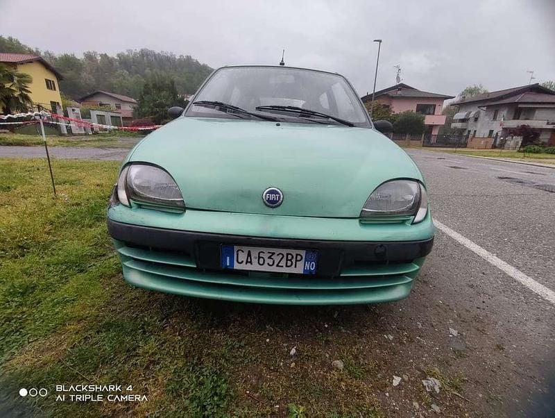 Usata Fiat 600 54 CV (39 kW) 2002 Verde Utilitaria