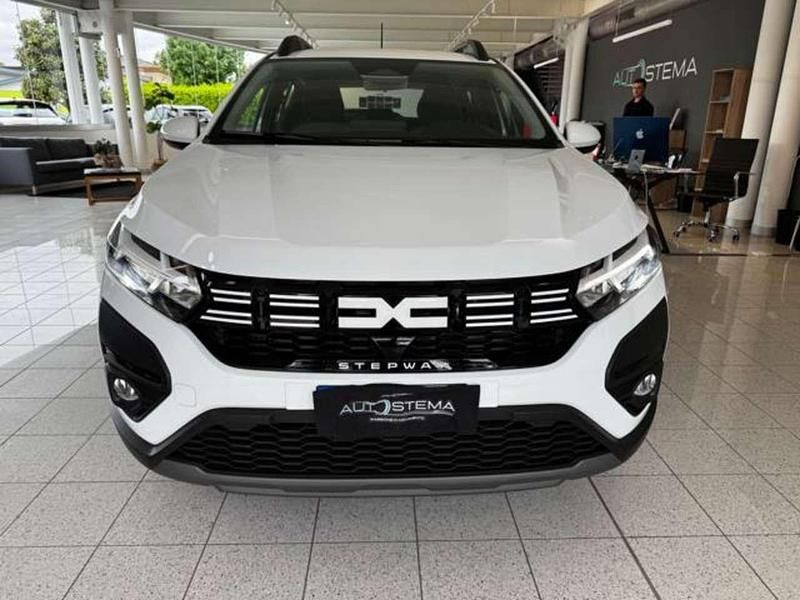 Nuova Dacia Sandero Expression 101 CV (74 kW) 2025 Bianco metallizzato Utilitaria