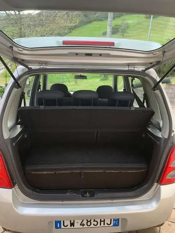 Usata Suzuki Wagon R+ GL 86 CV (63 kW) 2005 Argento Monovolume