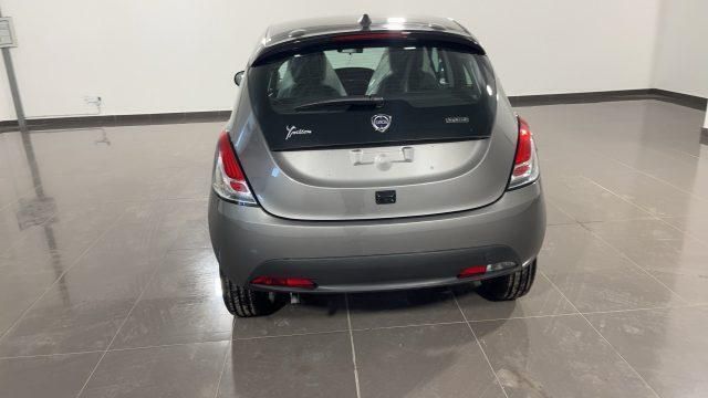 Usata Lancia Ypsilon Gold 69 CV (50 kW) 2023 Grigio Utilitaria