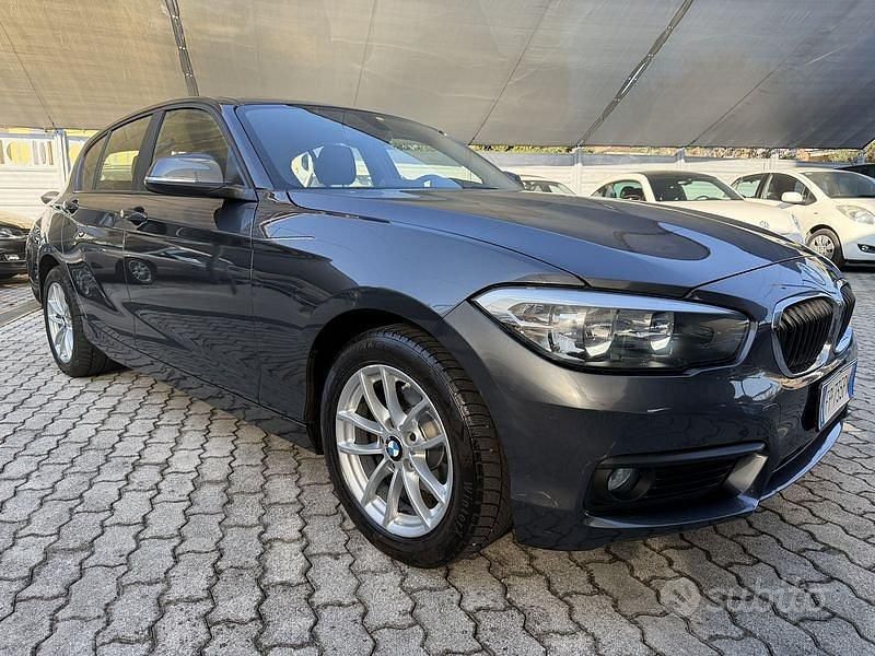 Usata BMW 116 Advantage 109 CV (80 kW) 2018 Grigio Utilitaria