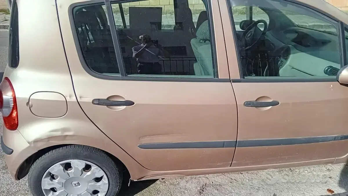Usata Renault Modus 85 CV (62 kW) 2006 Marrone Monovolume