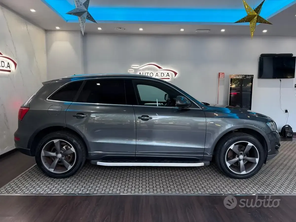 Usata Audi Q5 Advanced Plus 239 CV (175 kW) 2011 Grigio SUV