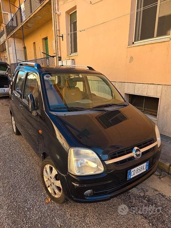 Usata Opel Agila 2002 Nero Monovolume