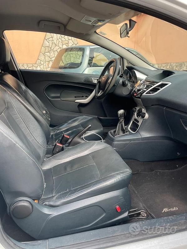 Usata Ford Fiesta Titanium 2012 Bianco Utilitaria