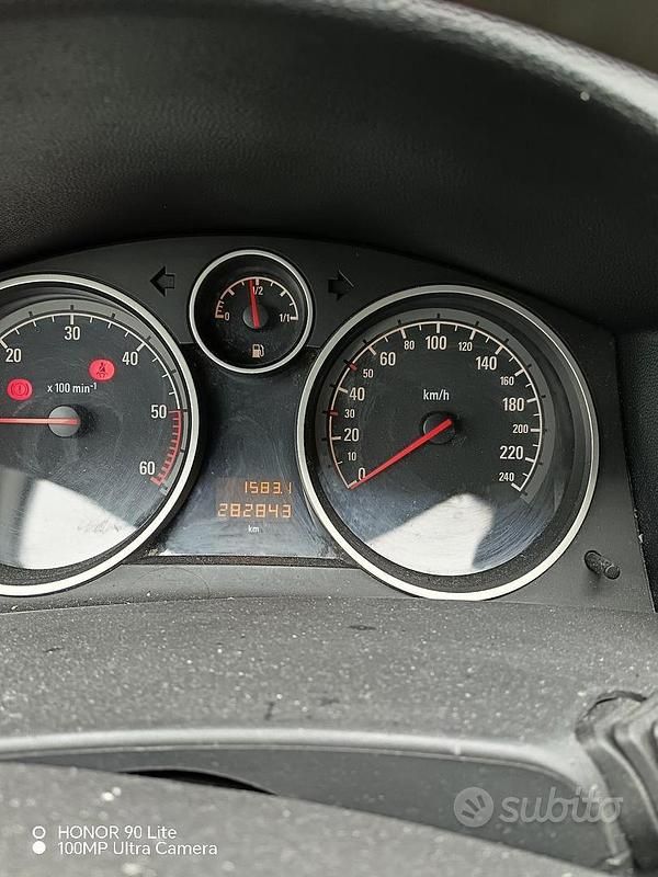 Usata Opel Astra 90 CV (66 kW) 2006 Grigio Berlina