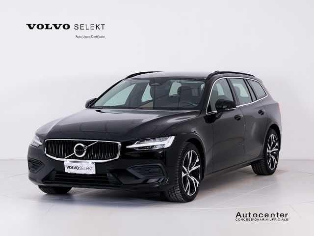 Usata Volvo V60 Core 163 CV (119 kW) 2023 Nero Station wagon