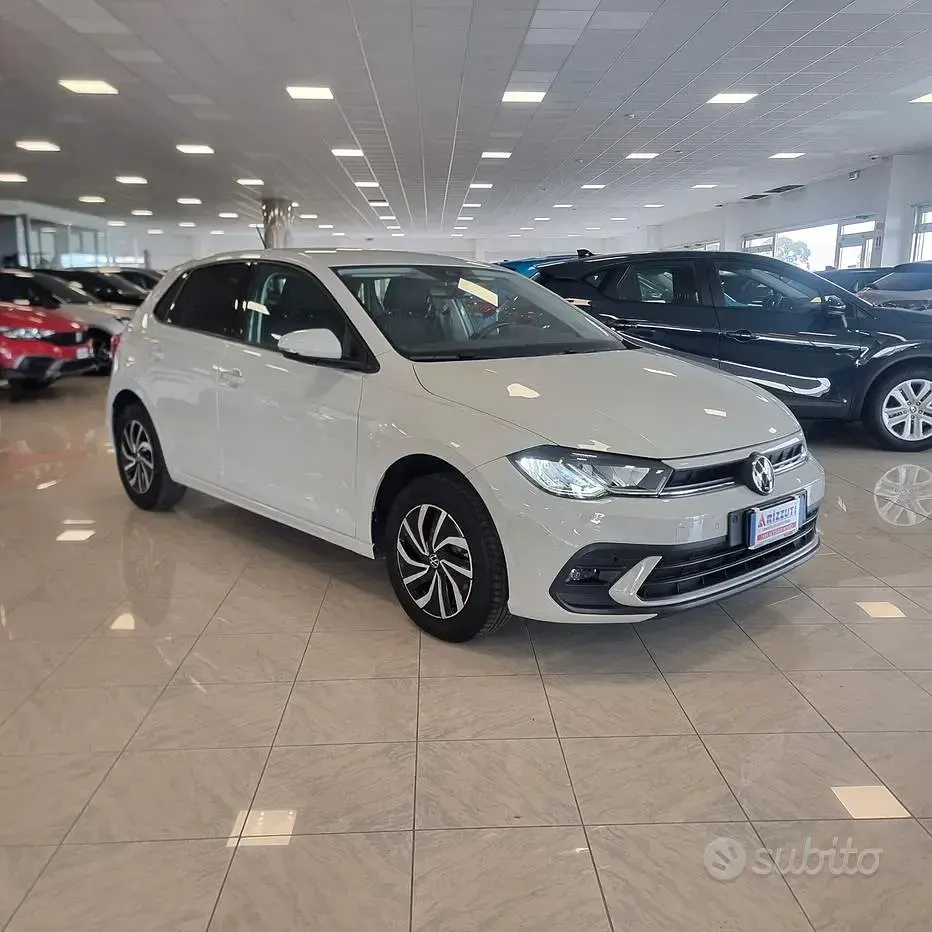 Usata VW Polo Edition 95 CV (69 kW) 2024 Grigio Utilitaria