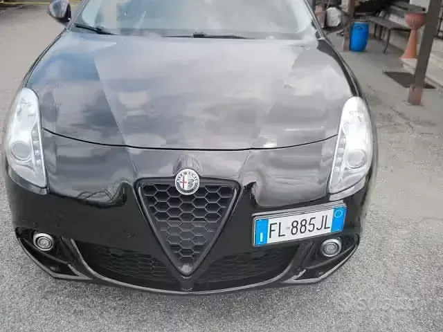 Usata Alfa Romeo Giulietta Exclusive 105 CV (77 kW) 2015 Utilitaria