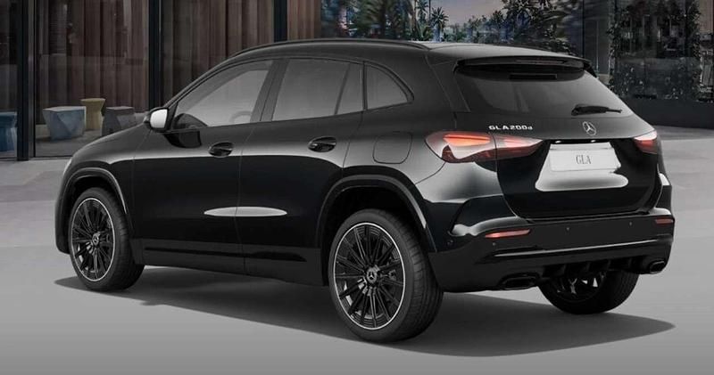 Nuova Mercedes GLA200 AMG 150 CV (110 kW) 2025 Grigio SUV