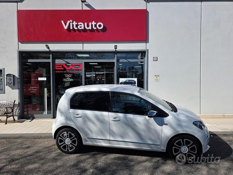Usata VW up! Highline 75 CV (55 kW) 2012 Bianco Utilitaria