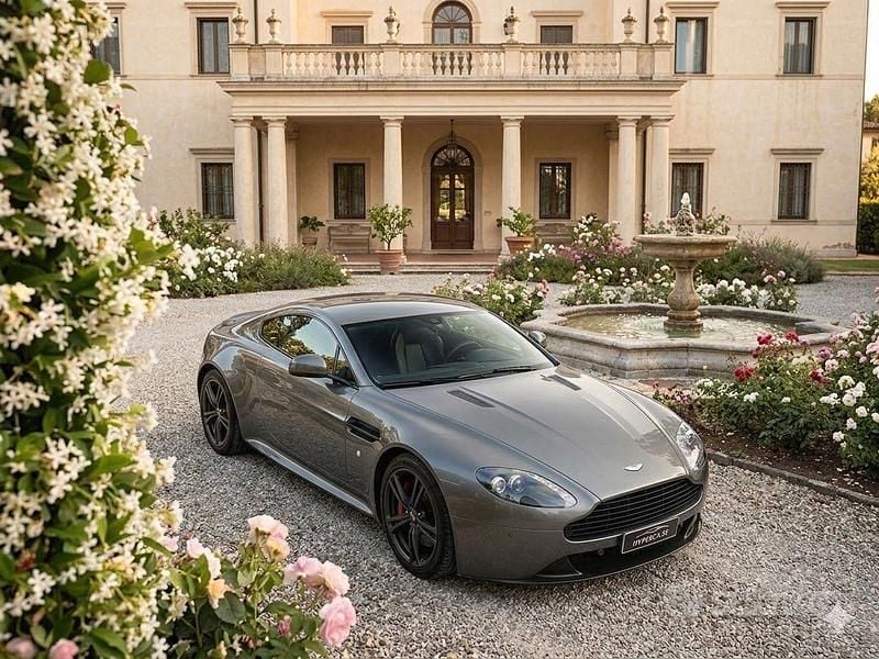 Usata Aston Martin V8 Vantage 2009 Grigio Coupé